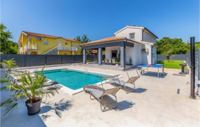 Amazing Home In Stinjan